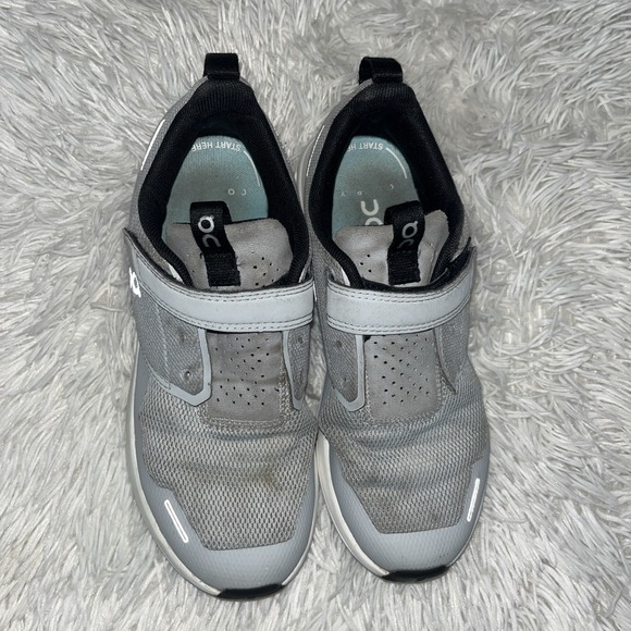 On Cloud Play Shoes Kid's Size 3 Gray Low Top Athletic Running Sneakers - Picture 4 of 16